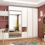 سرير قابل للتحويل