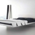 السرير العائم