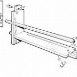 رف للأطباق المصنوعة من الخشب بأيديهم