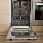 غسالة صحون في المنزل