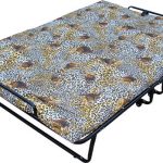 سرير مع فراش