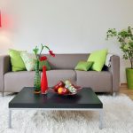 أريكة رمادية