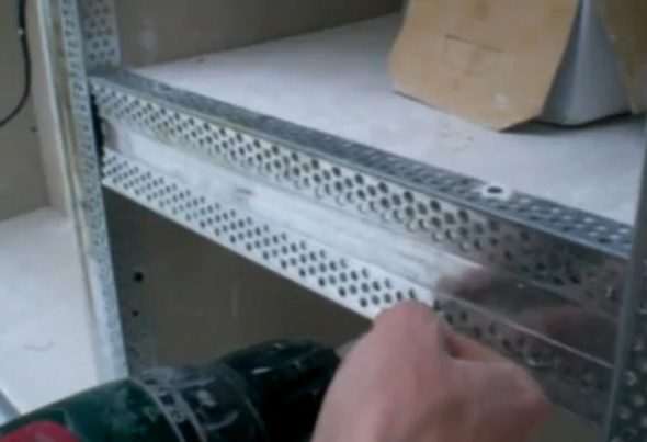 خزانة الملابس المصنوعة من الجبس تفعل ذلك بنفسك