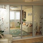 خزانة حائط كاملة