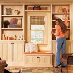 خزانة ملابس حول النافذة تفعل ذلك بنفسك