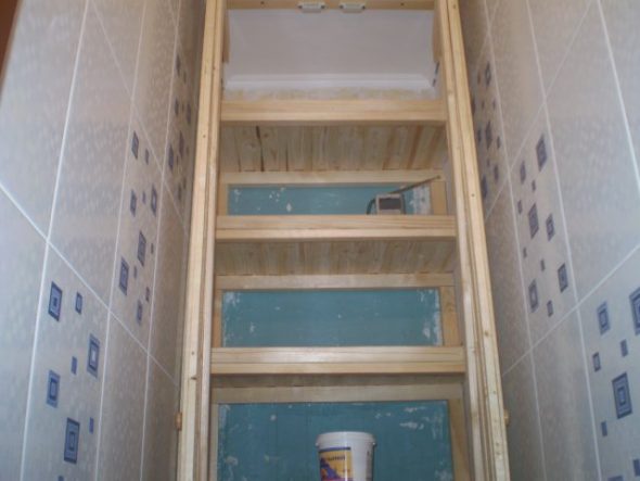 المثبتة في مكانة من الإطار لوحات