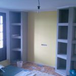 المدمج في الأثاث الجصي