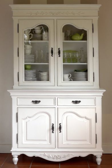 بوفيه الخشب الكلاسيكي