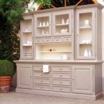 بوفيه مطبخ كبير