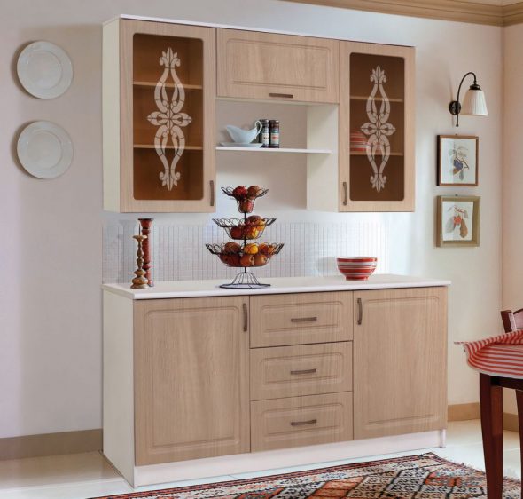 بوفيه اللوح في المطبخ