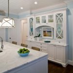 بوفيه في المطبخ مشرق