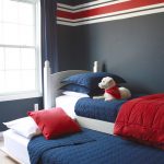 سرير الأطفال للبنين