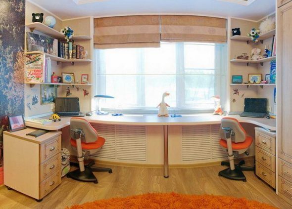 تصميم خزانة حول النافذة في الحضانة