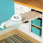 طاولة الكي في المربع