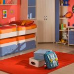 سرير بطابقين مشرق