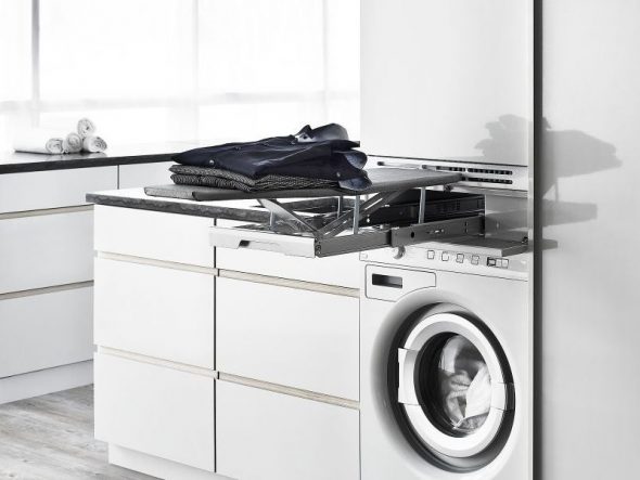 ASKO طاولة الكي