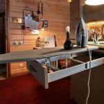 قابل للسحب طاولة الكي