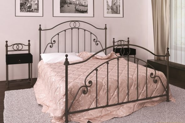 اللوح الأمامي المعادن