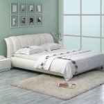 السرير مع رفع آلية للمنزل