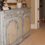 تبلى الأثاث