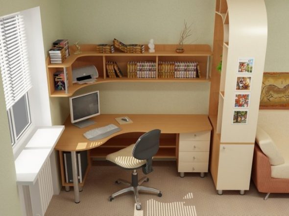 طاولة كمبيوتر في الحضانة