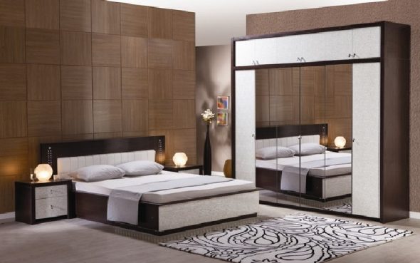 السرير مهيب