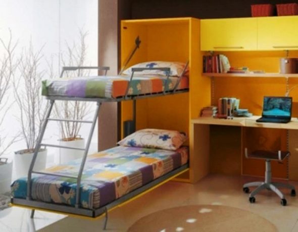 سرير بطابقين للأطفال