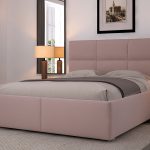 سرير بلون الكريم