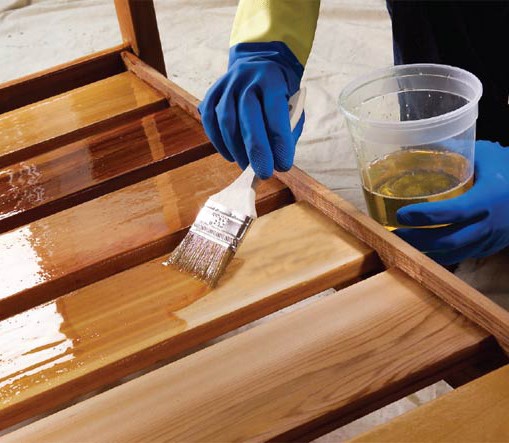 ورنيش الأثاث