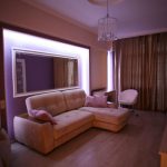 الغرفة الداخلية الأرجواني