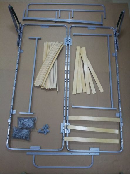 سرير تفكيكها