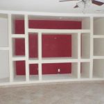 رفوف مصنوعة من الجبس