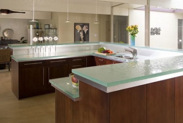 سطح العمل الزجاج