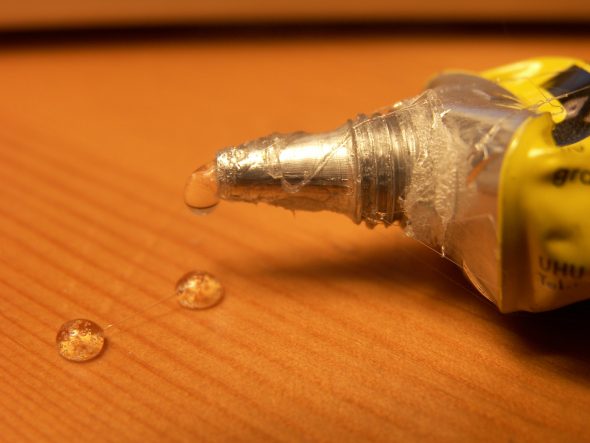 الغراء عظمى