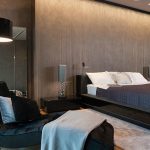 غرفة نوم مع أثاث غامق