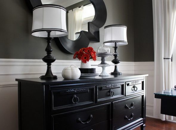 أثاث أسود وأسلوب داخلي