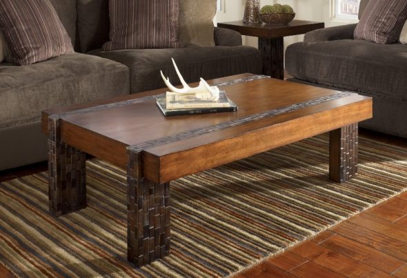 طاولة القهوة الخشبية