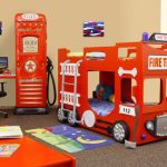 سرير بطابقين للأطفال