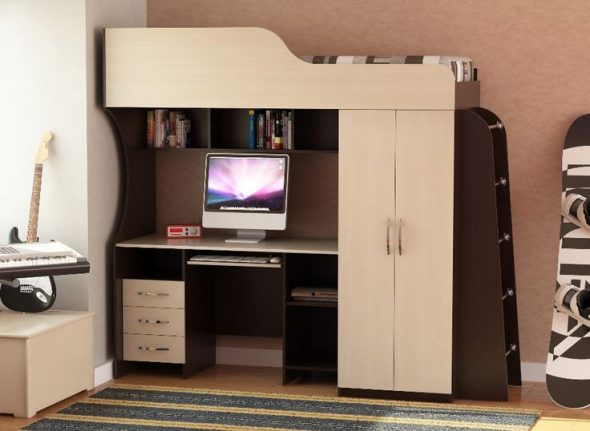 سرير علوي مع الجدول أدناه