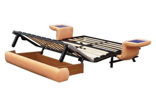 أريكة مع آلية الأكورديون