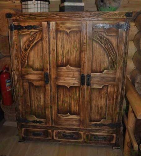 خزانة مزدوجة بأيديهم