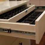 خزانة ذات أدراج الصورة