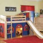 السرير مع الشريحة