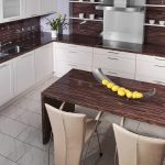 المطبخ سطح العمل للمطبخ كبير