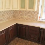 الزاوية اليسرى من كونترتوب الاكريليك