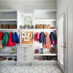 الأثاث في الردهة