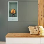 المدخل للحصول على بساطتها الضيقة الممر