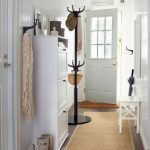 المدخل للممر الضيق مشرق