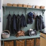 المدخل لشماعات الممر الضيق