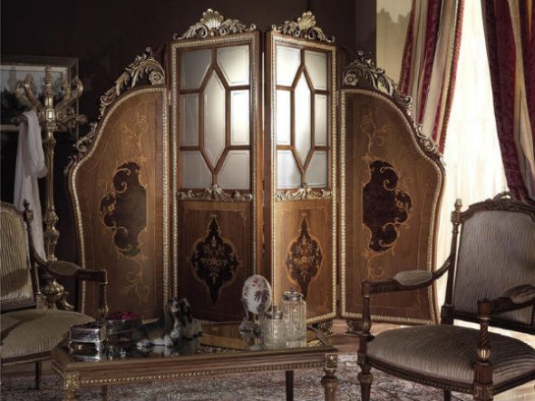 الشاشة في الزجاج الداخلي